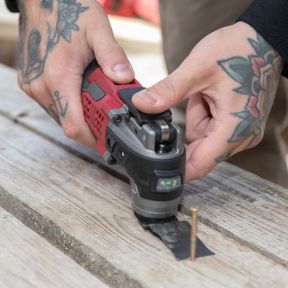 Lumberjack 20V Multi Tool 1x 2Ah Battery & Fast Charger